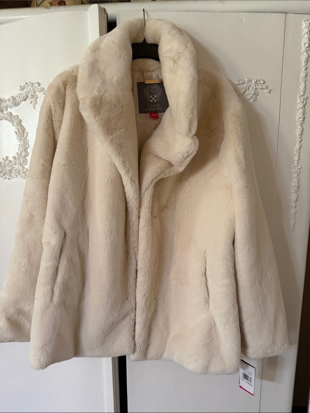 Vince Camuto Cream Plush Faux-Fur Teddy Jacket. XXL NWT